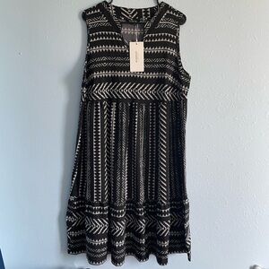Bloomchic linear design dress